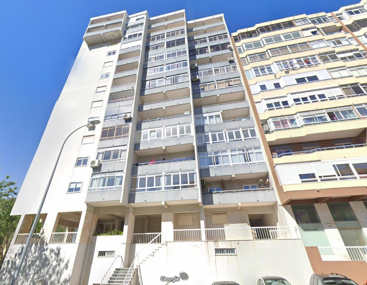 Wonderful Shared In Alfornelos - Near Metro! Pensión Lisboa